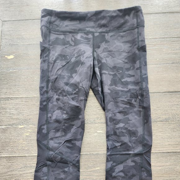 Lululemon Pace Rival Crop - Picture 1 of 4